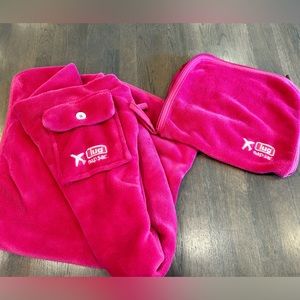 ✈️LUG Nap Sac✈️- Plush Travel/Pillow Set